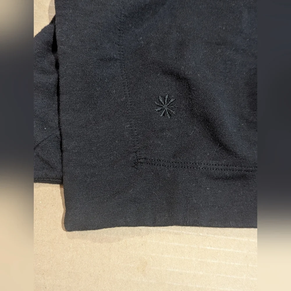 Athleta Women's Black Long Sleeve Activewear Fleece Top Sweatshirt Size 1X - Picture 13 of 13